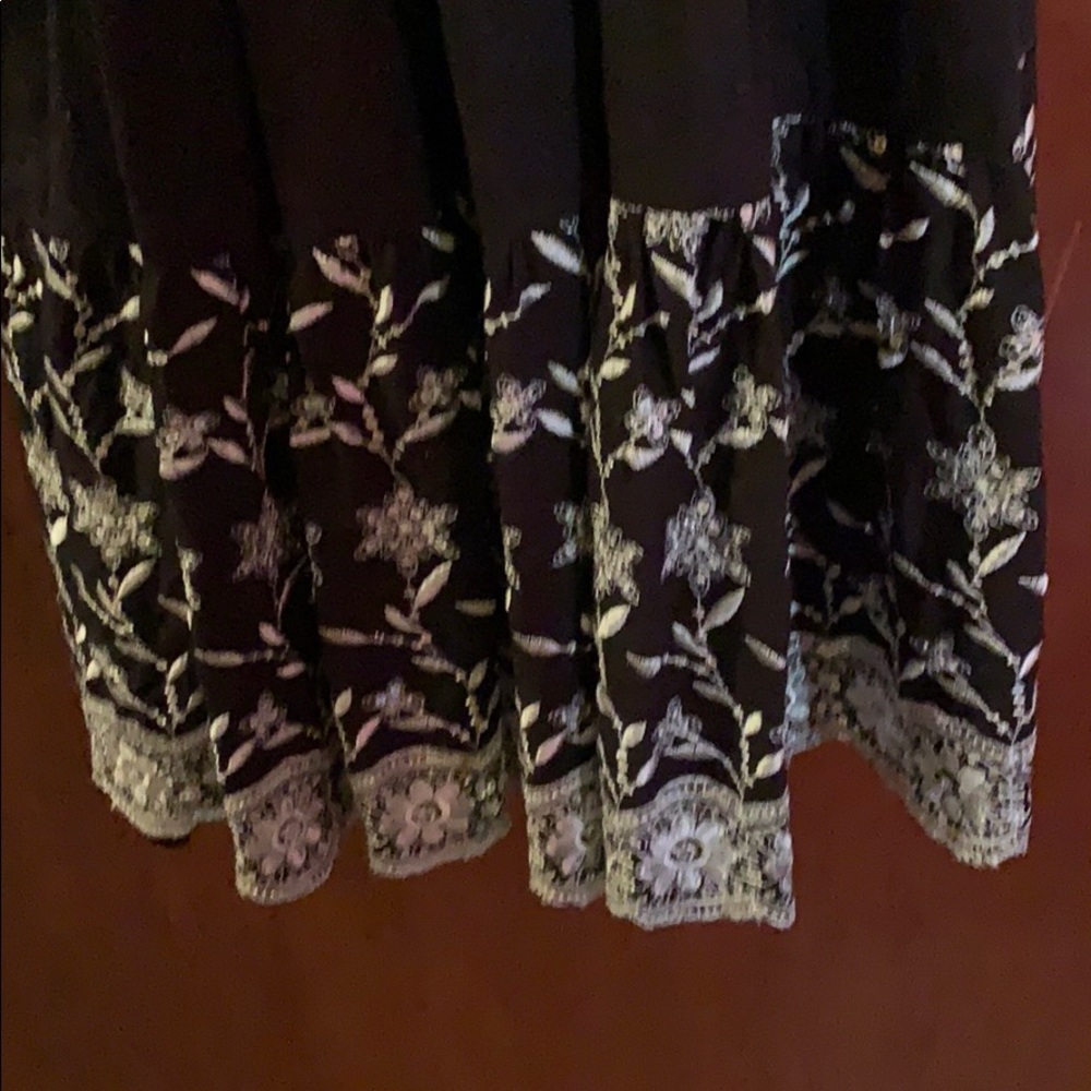 Sundress - Picture 3 of 5